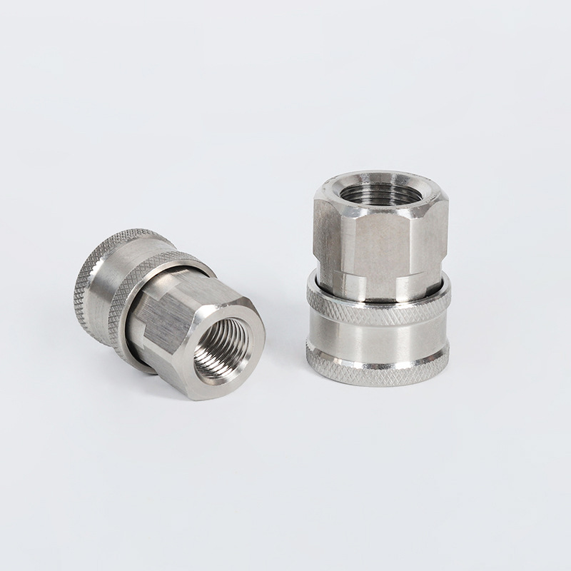 Adaptateur de sortie d'eau de lavage de lave-auto