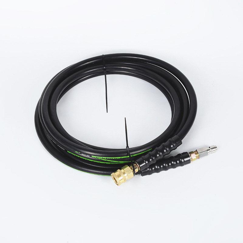 Déboucher les conduites d'eau à haute pression dans les égouts ménagers